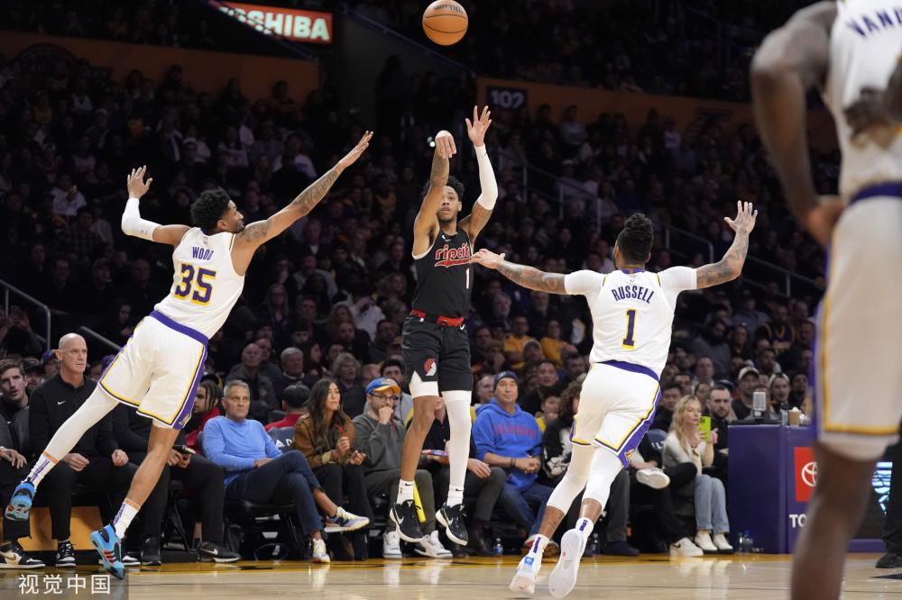 稳健的控球 稳健的控球