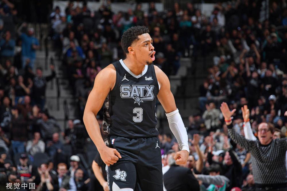 并俯视万物 并俯视万物